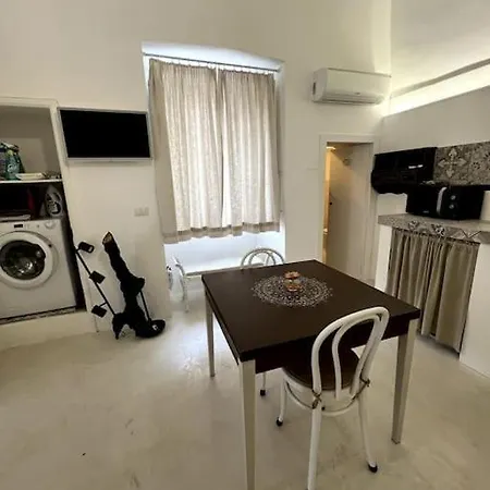 Tufo House * Matino